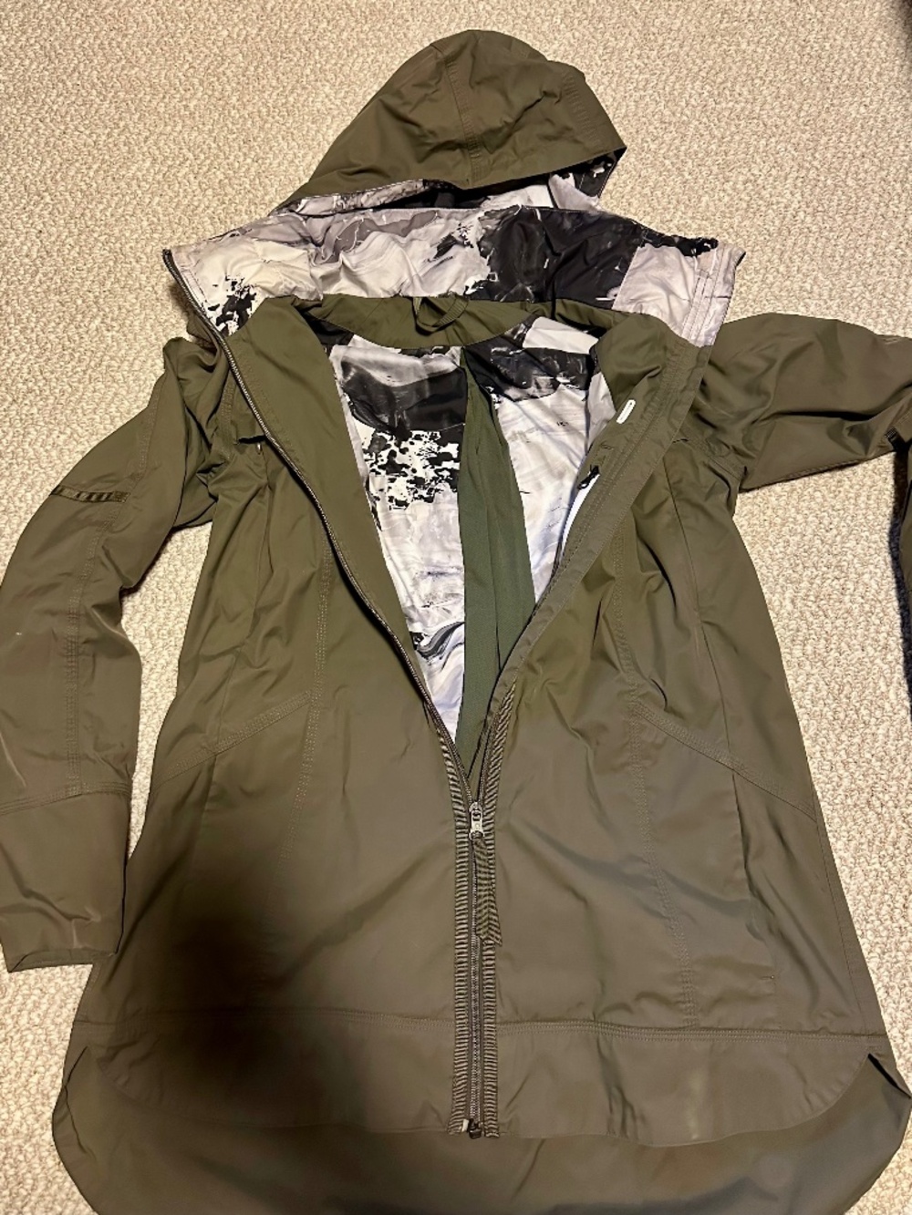 Lululemon Windbreaker